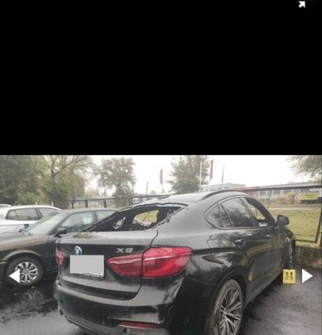 Черный БМВ Х6, объемом двигателя 3 л и пробегом 90 тыс. км за 1000 $, фото 1 на Automoto.ua