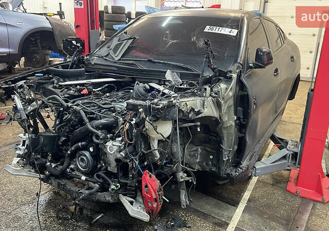 Черный БМВ Х6, объемом двигателя 3 л и пробегом 8 тыс. км за 65000 $, фото 1 на Automoto.ua