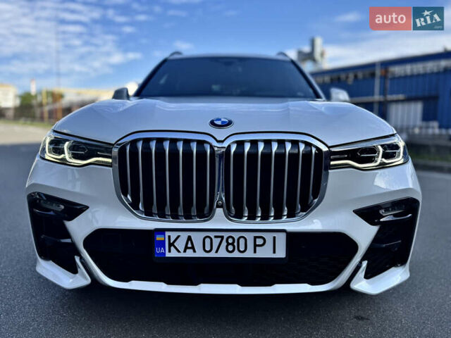 Белый БМВ X7, объемом двигателя 3 л и пробегом 75 тыс. км за 74000 $, фото 1 на Automoto.ua