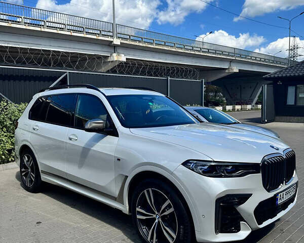 Белый БМВ X7, объемом двигателя 2.99 л и пробегом 76 тыс. км за 88000 $, фото 1 на Automoto.ua