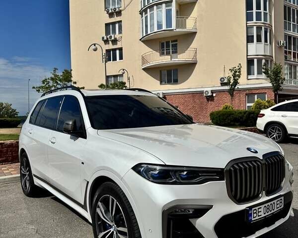 Белый БМВ X7, объемом двигателя 2.99 л и пробегом 90 тыс. км за 89999 $, фото 1 на Automoto.ua