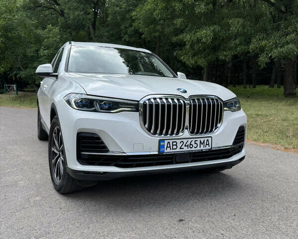 Белый БМВ X7, объемом двигателя 2.99 л и пробегом 135 тыс. км за 64800 $, фото 1 на Automoto.ua