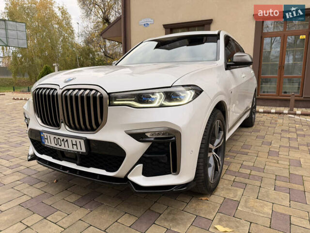 Белый БМВ X7, объемом двигателя 4.39 л и пробегом 130 тыс. км за 66000 $, фото 1 на Automoto.ua