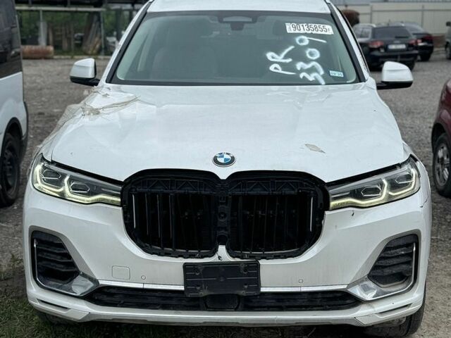 Белый БМВ X7, объемом двигателя 3 л и пробегом 120 тыс. км за 36600 $, фото 1 на Automoto.ua