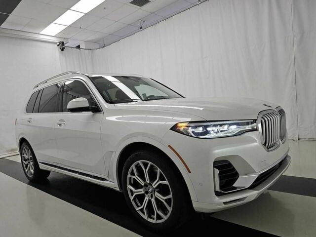 Белый БМВ X7, объемом двигателя 3 л и пробегом 124 тыс. км за 48500 $, фото 1 на Automoto.ua