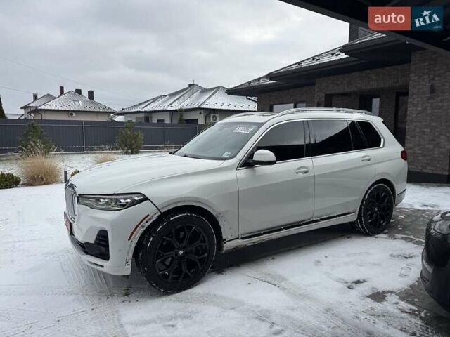 Белый БМВ X7, объемом двигателя 3 л и пробегом 138 тыс. км за 46500 $, фото 1 на Automoto.ua