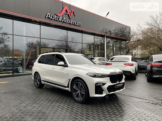 Белый БМВ X7, объемом двигателя 3 л и пробегом 2 тыс. км за 129900 $, фото 1 на Automoto.ua