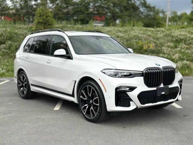 Белый БМВ X7, объемом двигателя 3 л и пробегом 24 тыс. км за 59800 $, фото 1 на Automoto.ua