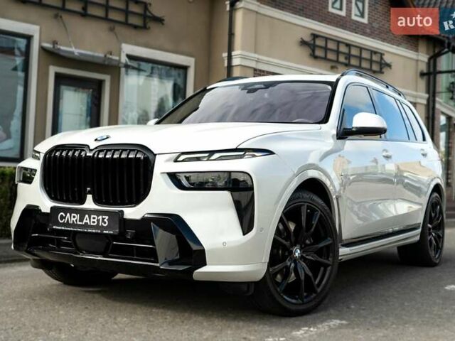 Белый БМВ X7, объемом двигателя 3 л и пробегом 75 тыс. км за 86000 $, фото 1 на Automoto.ua