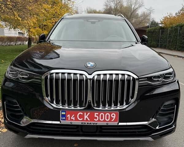 Чорний БМВ X7, об'ємом двигуна 3 л та пробігом 147 тис. км за 54900 $, фото 1 на Automoto.ua