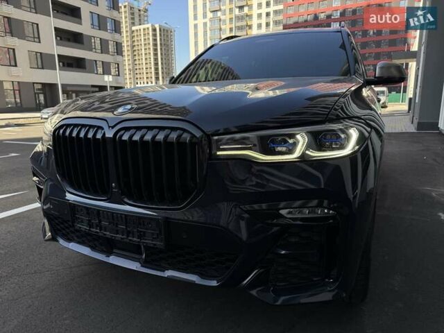 Черный БМВ X7, объемом двигателя 4.39 л и пробегом 182 тыс. км за 71000 $, фото 1 на Automoto.ua