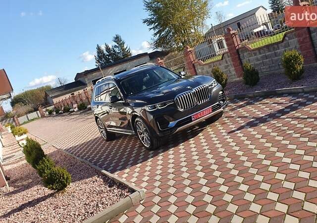 Черный БМВ X7, объемом двигателя 3 л и пробегом 65 тыс. км за 66000 $, фото 1 на Automoto.ua