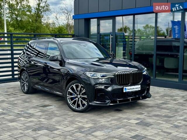 Черный БМВ X7, объемом двигателя 3 л и пробегом 29 тыс. км за 99900 $, фото 1 на Automoto.ua