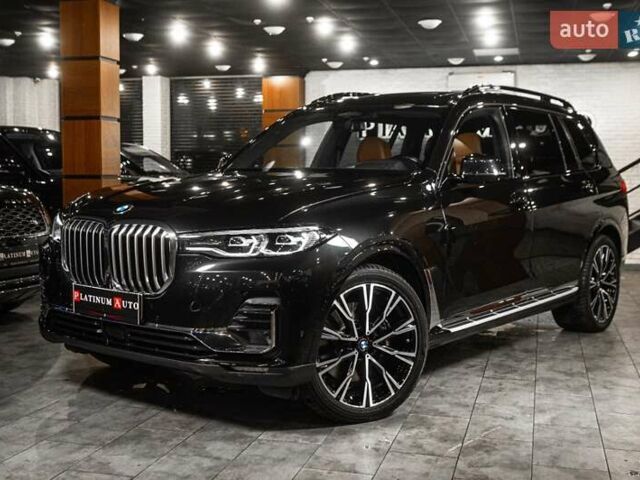 Черный БМВ X7, объемом двигателя 3 л и пробегом 65 тыс. км за 79900 $, фото 1 на Automoto.ua