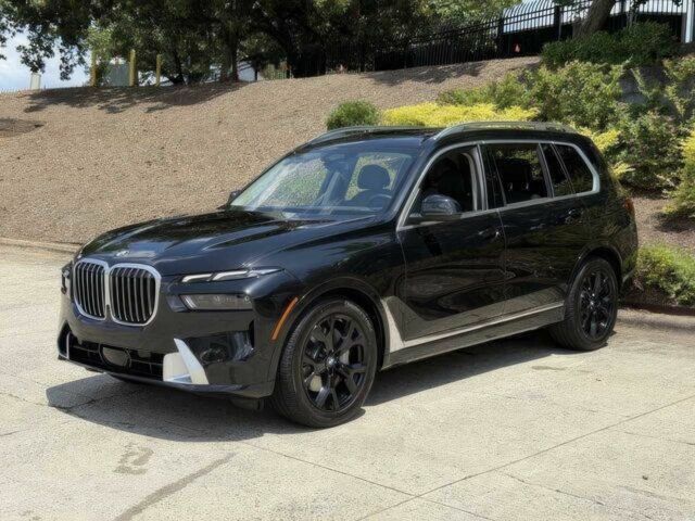 Черный БМВ X7, объемом двигателя 3 л и пробегом 25 тыс. км за 50000 $, фото 1 на Automoto.ua