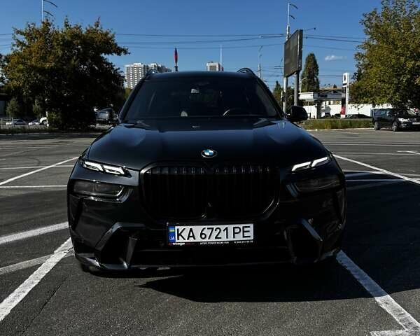 Черный БМВ X7, объемом двигателя 3 л и пробегом 60 тыс. км за 132000 $, фото 1 на Automoto.ua