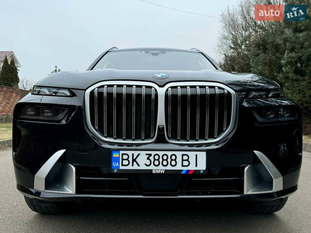 Черный БМВ X7, объемом двигателя 3 л и пробегом 29 тыс. км за 97677 $, фото 1 на Automoto.ua