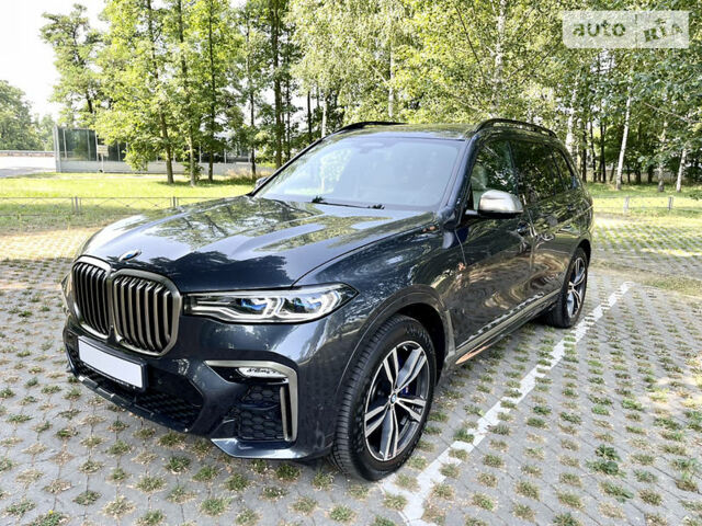 Серый БМВ X7, объемом двигателя 3 л и пробегом 22 тыс. км за 121000 $, фото 1 на Automoto.ua