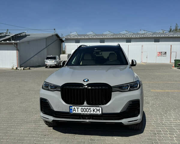 Сірий БМВ X7, об'ємом двигуна 3 л та пробігом 67 тис. км за 71000 $, фото 1 на Automoto.ua