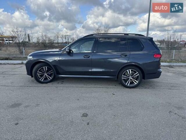 Серый БМВ X7, объемом двигателя 3 л и пробегом 145 тыс. км за 79900 $, фото 1 на Automoto.ua