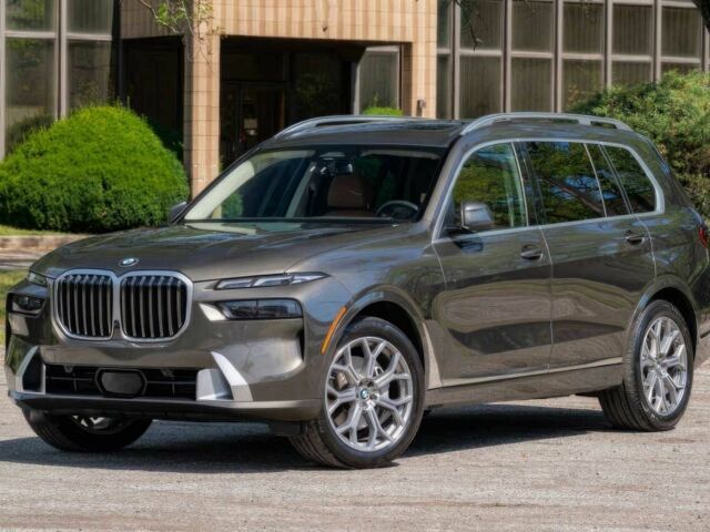 Серый БМВ X7, объемом двигателя 3 л и пробегом 25 тыс. км за 50000 $, фото 1 на Automoto.ua
