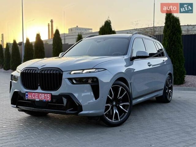 Серый БМВ X7, объемом двигателя 3 л и пробегом 43 тыс. км за 105000 $, фото 1 на Automoto.ua