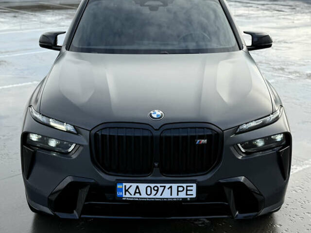 Серый БМВ X7, объемом двигателя 4.39 л и пробегом 45 тыс. км за 139900 $, фото 1 на Automoto.ua