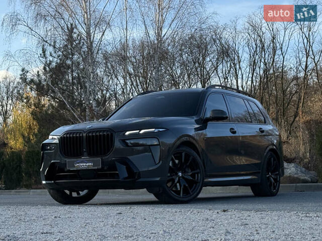 Серый БМВ X7, объемом двигателя 2.99 л и пробегом 51 тыс. км за 128000 $, фото 1 на Automoto.ua