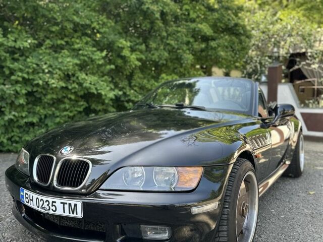 Черный БМВ Зет 3, объемом двигателя 1.9 л и пробегом 380 тыс. км за 9899 $, фото 1 на Automoto.ua