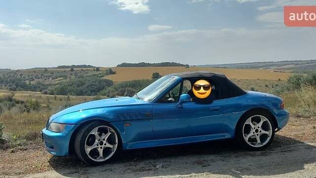 Синий БМВ Зет 3, объемом двигателя 2 л и пробегом 106 тыс. км за 3000 $, фото 1 на Automoto.ua
