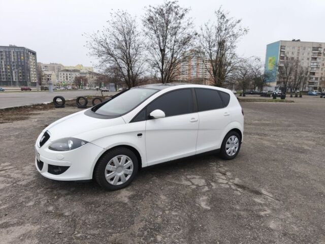 Синий БМВ Зет 4, объемом двигателя 2 л и пробегом 92 тыс. км за 38500 $, фото 1 на Automoto.ua