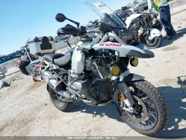 БМВ Другая, объемом двигателя 1.25 л и пробегом 0 тыс. км за 10000 $, фото 1 на Automoto.ua