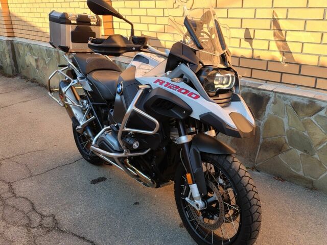 БМВ Другая, об'ємом двигуна 1.2 л та пробігом 0 тис. км за 15000 $, фото 1 на Automoto.ua