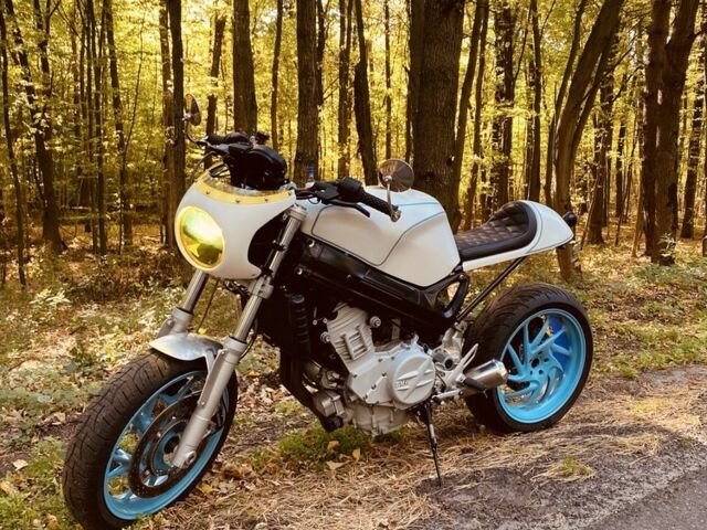 БМВ Другая, объемом двигателя 0.8 л и пробегом 0 тыс. км за 4000 $, фото 1 на Automoto.ua