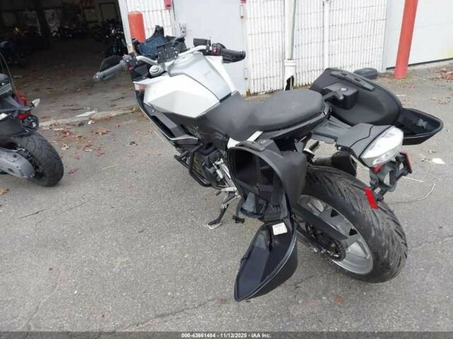 БМВ F 900 XR, об'ємом двигуна 0.9 л та пробігом 0 тис. км за 3600 $, фото 1 на Automoto.ua