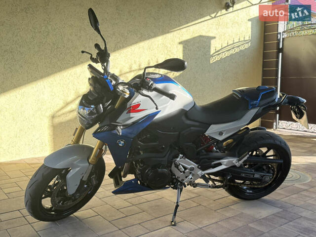 Белый БМВ F 900R, объемом двигателя 0.9 л и пробегом 3 тыс. км за 12000 $, фото 1 на Automoto.ua