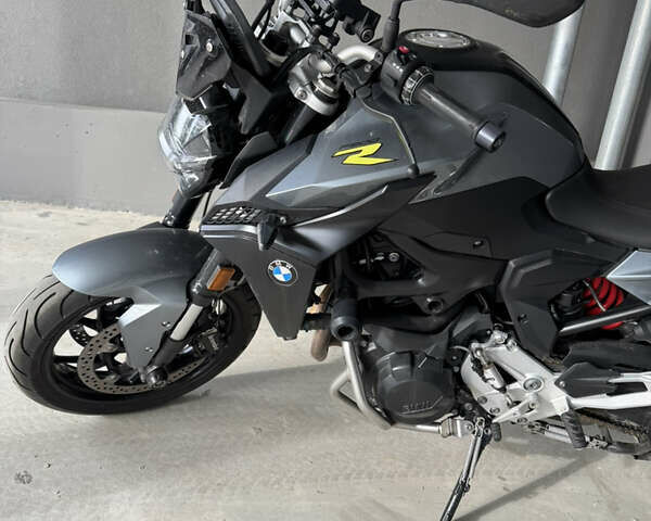 Серый БМВ F 900R, объемом двигателя 0.9 л и пробегом 11 тыс. км за 12200 $, фото 1 на Automoto.ua