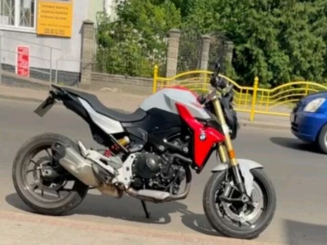 Красный БМВ F 900XR, объемом двигателя 0.9 л и пробегом 0 тыс. км за 3500 $, фото 1 на Automoto.ua