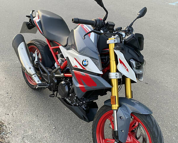 Серый БМВ G 310R, объемом двигателя 0.31 л и пробегом 4 тыс. км за 5200 $, фото 1 на Automoto.ua