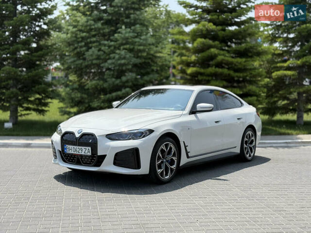 Белый БМВ i4, объемом двигателя 0 л и пробегом 3 тыс. км за 36500 $, фото 1 на Automoto.ua