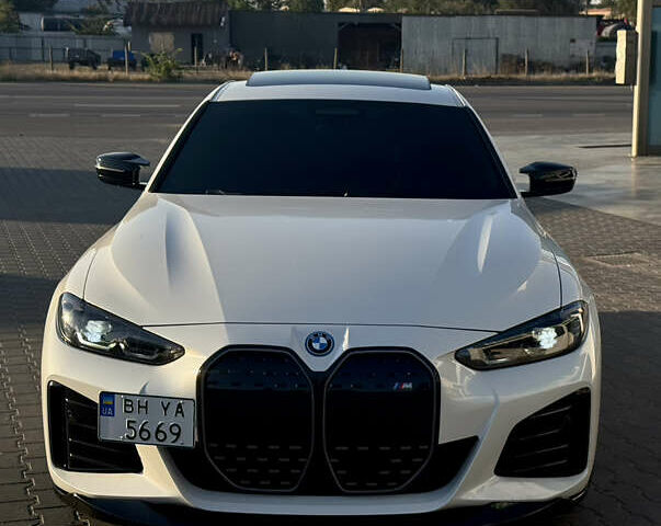 Білий БМВ i4, об'ємом двигуна 0 л та пробігом 19 тис. км за 43500 $, фото 1 на Automoto.ua