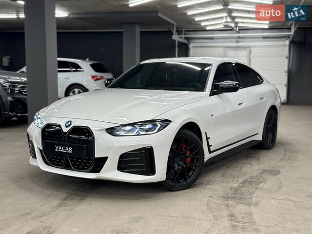 Белый БМВ i4, объемом двигателя 0 л и пробегом 32 тыс. км за 47500 $, фото 1 на Automoto.ua