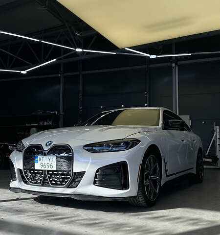 Белый БМВ i4, объемом двигателя 0 л и пробегом 14 тыс. км за 40500 $, фото 1 на Automoto.ua
