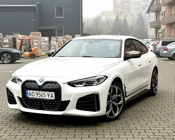 Белый БМВ i4, объемом двигателя 0 л и пробегом 78 тыс. км за 38500 $, фото 1 на Automoto.ua