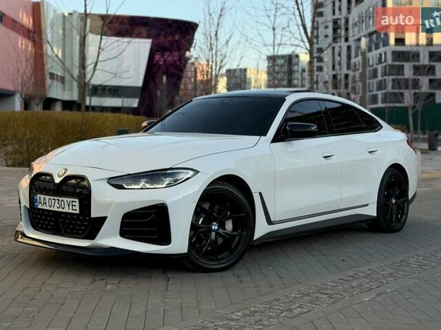 Белый БМВ i4, объемом двигателя 0 л и пробегом 16 тыс. км за 38000 $, фото 1 на Automoto.ua