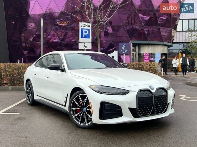 Белый БМВ i4, объемом двигателя 0 л и пробегом 20 тыс. км за 32990 $, фото 1 на Automoto.ua
