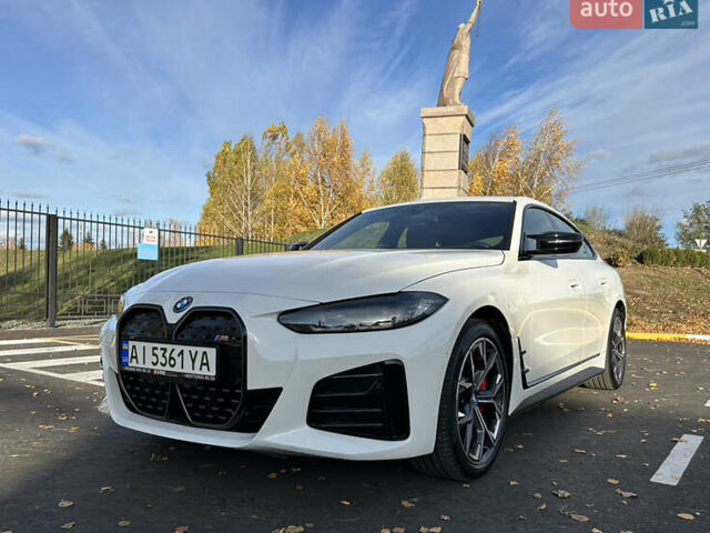 Белый БМВ i4, объемом двигателя 0 л и пробегом 1 тыс. км за 53000 $, фото 1 на Automoto.ua