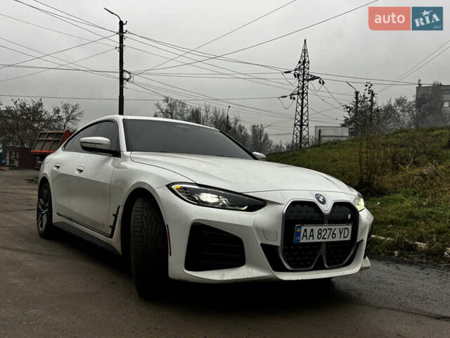 Белый БМВ i4, объемом двигателя 0 л и пробегом 71 тыс. км за 34500 $, фото 1 на Automoto.ua