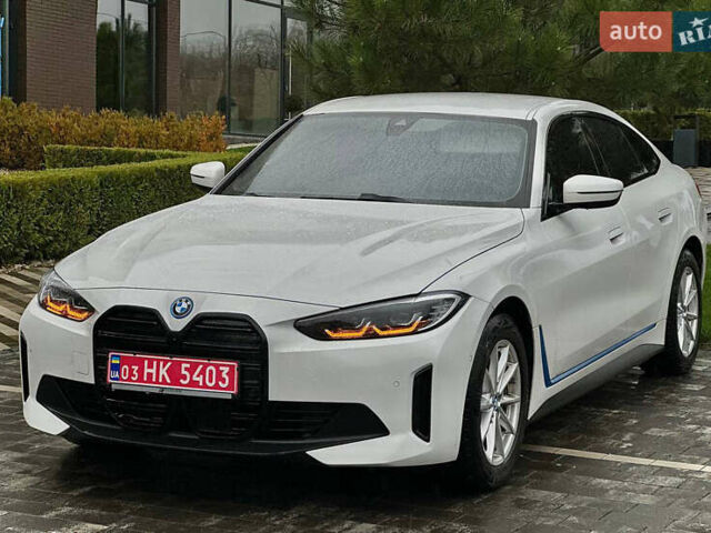 Белый БМВ i4, объемом двигателя 0 л и пробегом 16 тыс. км за 34600 $, фото 1 на Automoto.ua