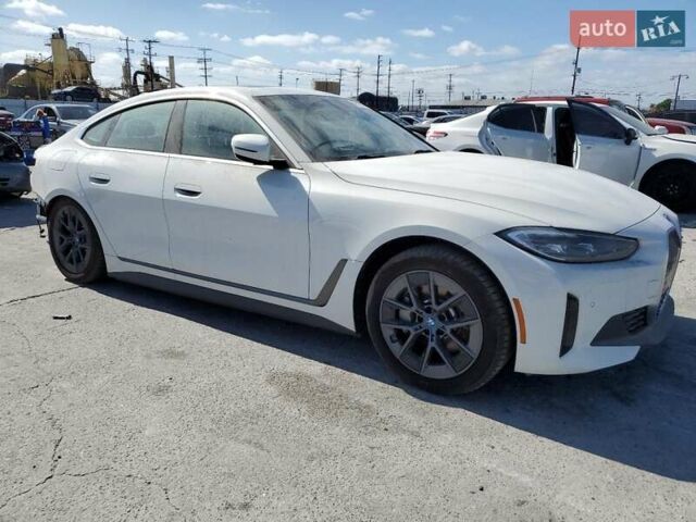 Белый БМВ i4, объемом двигателя 0 л и пробегом 8 тыс. км за 19330 $, фото 1 на Automoto.ua